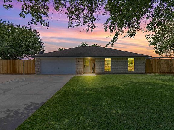 3rd image of 7315 Joseph Ln