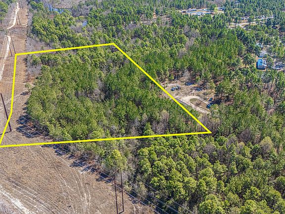 4th image of 176 Pineleigh Avenue