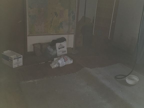 5th image of 7701 Smalley Ave