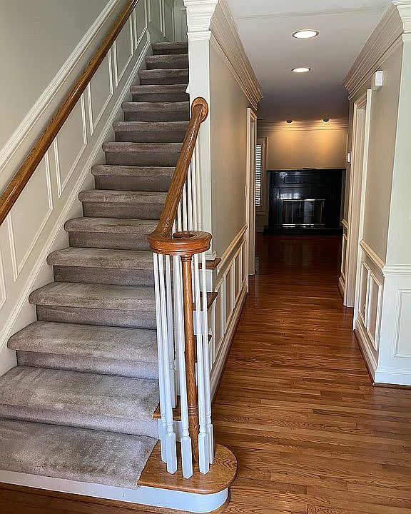 1st image of 6135 Windsor Trace Dr