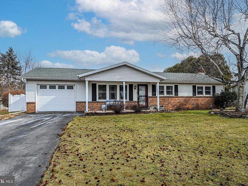 1st image of 3541 Village Rd