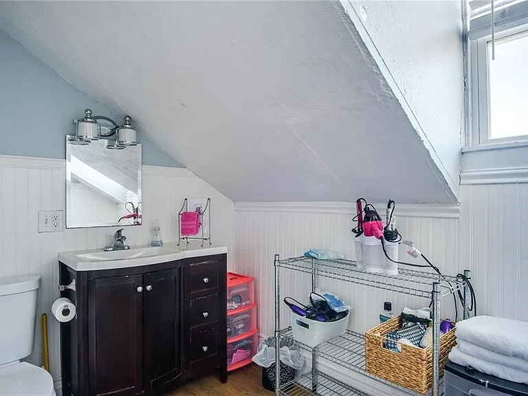1 Lucas Ave — Photo 12