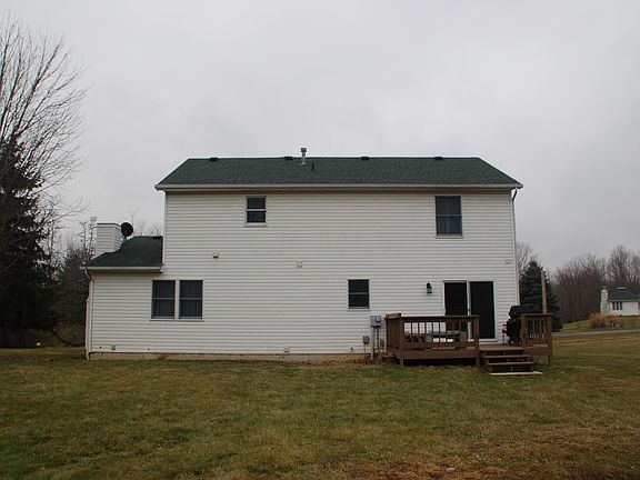 3rd image of 45 Lawrin Ct