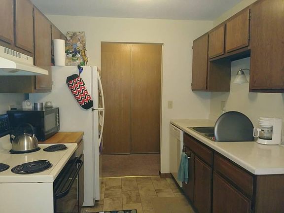 4th image of 407 11th Ave SW APT 312