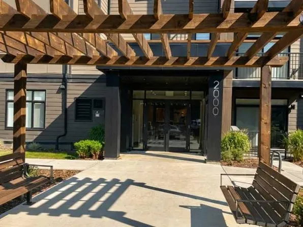 200 SW Seton Cir SE #2115, Calgary, AB T3M 3N8