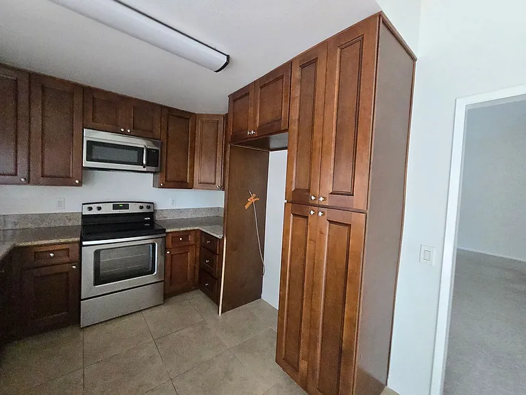 17832 Cardiff Cir — Photo 8