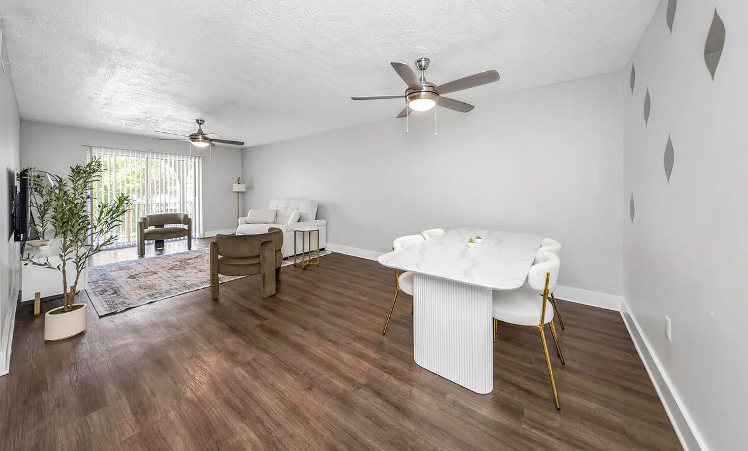 2 bed, 1.0 bath, $3,721 — Photo 3