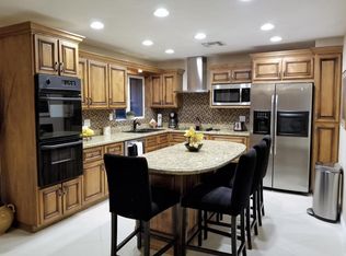 8810 N 17th Ln, Phoenix, AZ 85021
