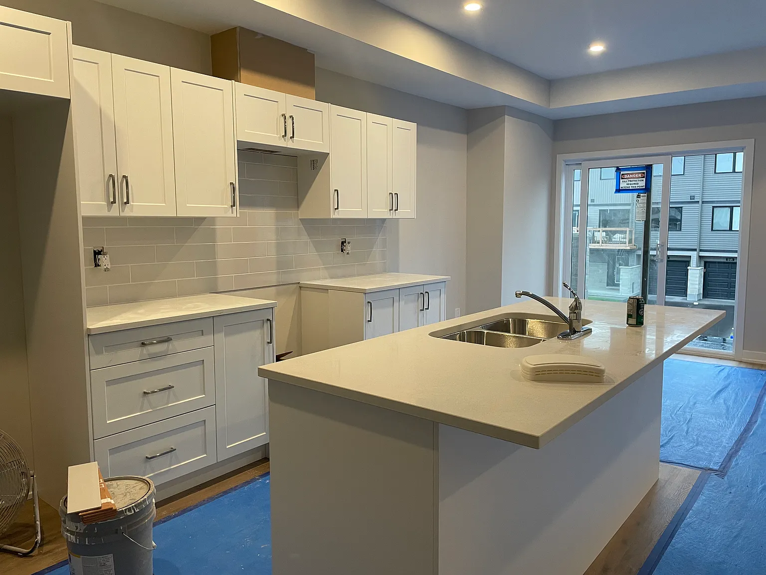 3 bed, 2.5 bath, 1565 sqft, $2,680 — Photo 3
