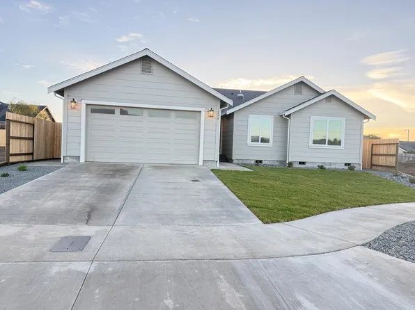 1298 Washington Ave, McKinleyville, CA 95519