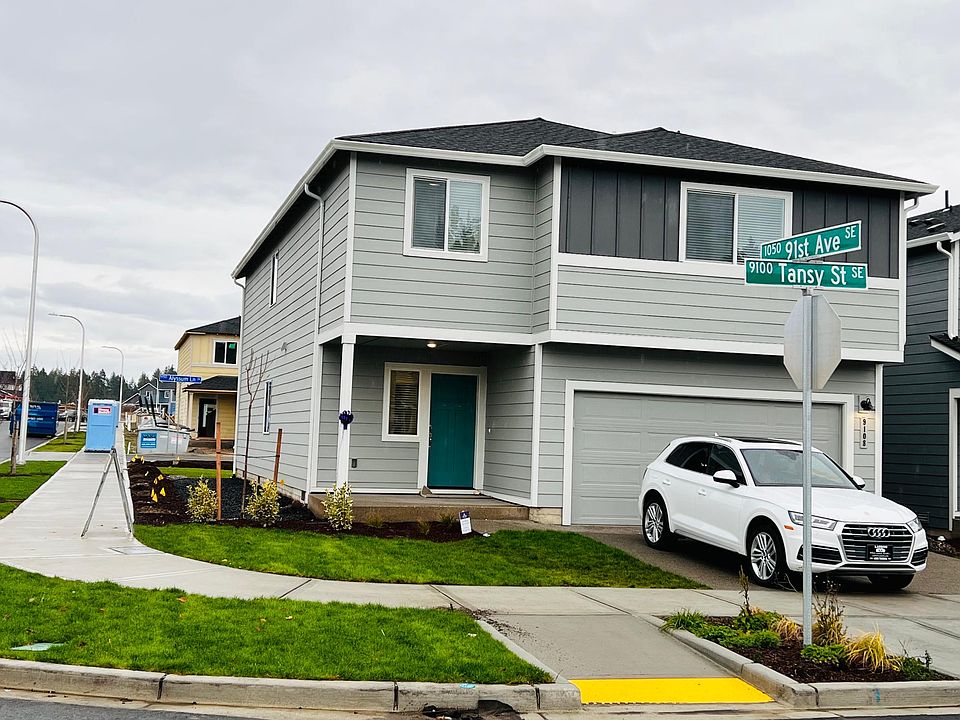 Home view with front yard