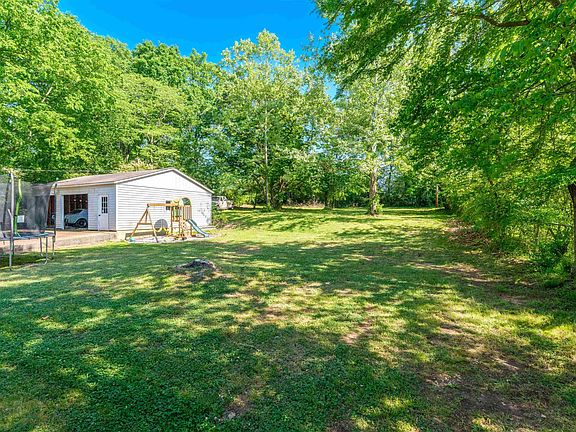 5th image of 117 Norwood Ct