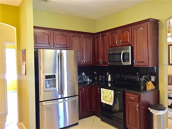4th image of 2601 Summerland Way