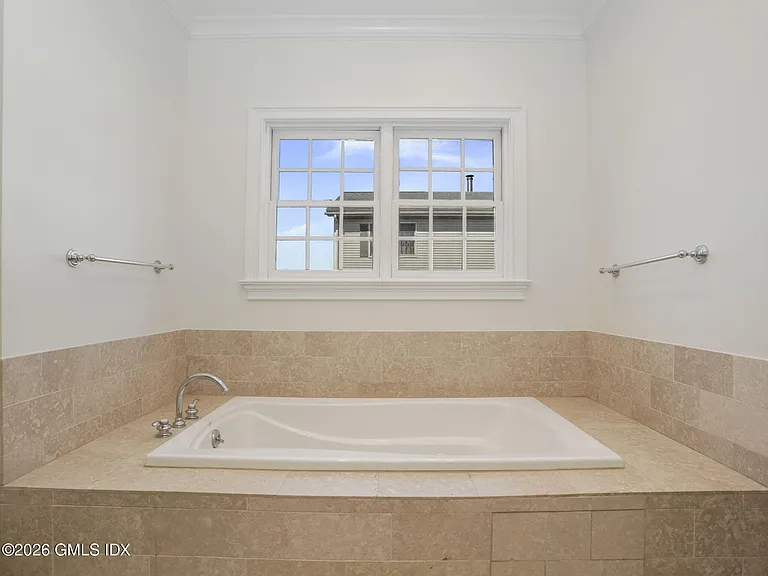 147 Holly Hill Ln #9 — Photo 17