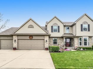 8430 Sherwood Dr, Grand Blanc, MI 48439