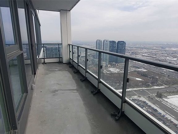 3rd image of 950 Portage Pkwy #4707