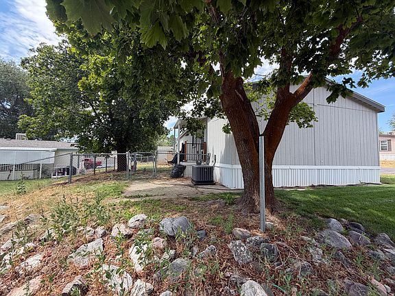 5th image of 55 N Sunset Dr W