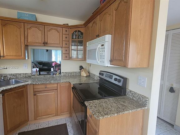 3rd image of 6051 NW 61st Ave APT 201