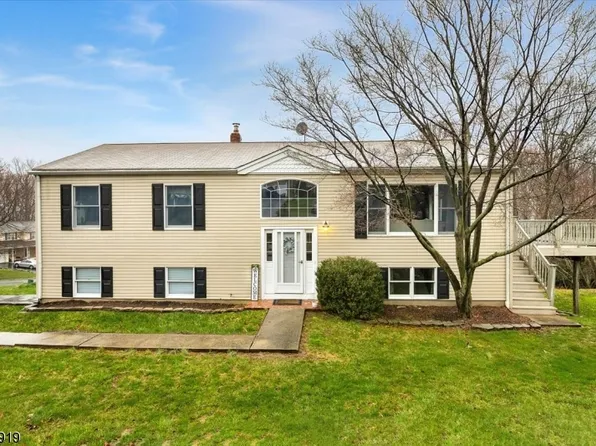 20 Robin St, Rockaway Twp., NJ 07866