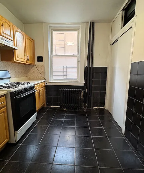381 Baldwin Ave #1A — Photo 5