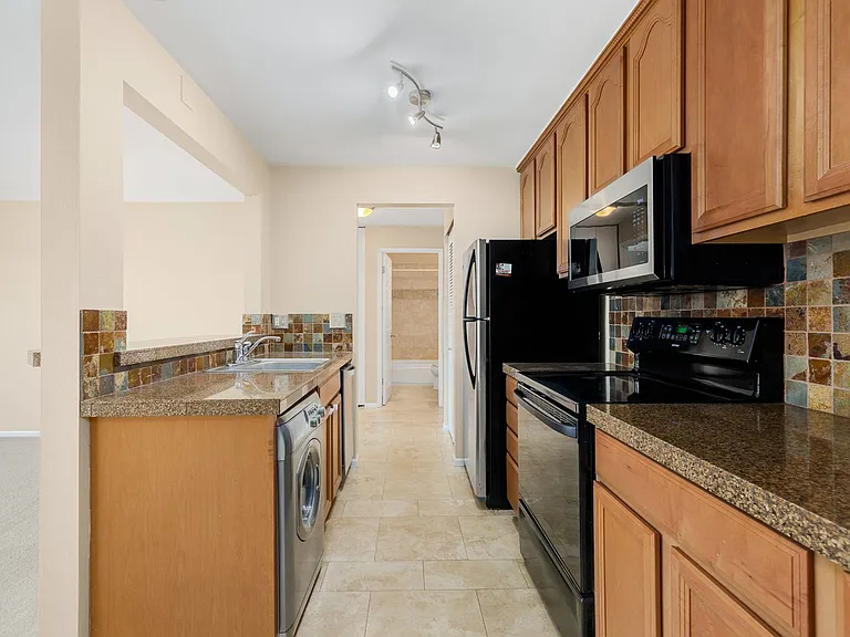6225 Lake Washington Blvd NE #406 — Photo 7