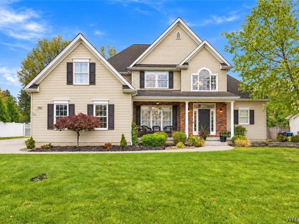 195 Park Pl, Grand Island, NY 14072