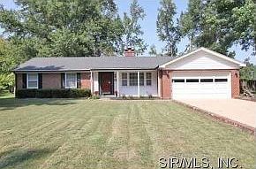 1st image of 109 Cardinal Dr