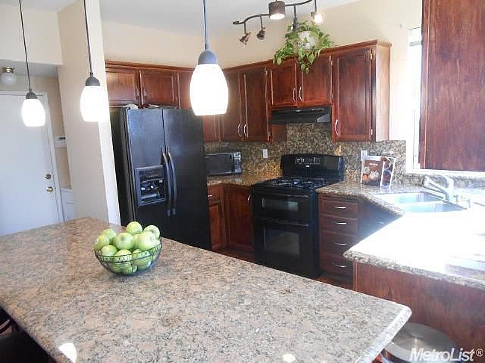 1st image of 1541 Teakwood Way