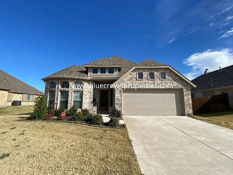 5211 Pentridge Dr — Photo 1