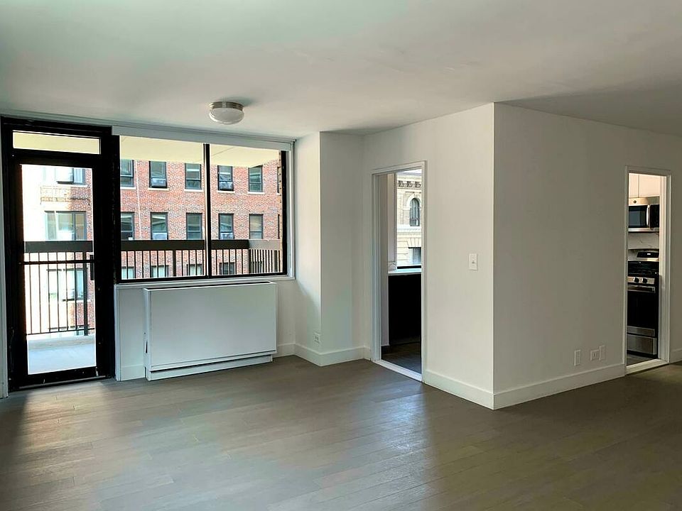 1st image of 300 Mercer St APT 5J