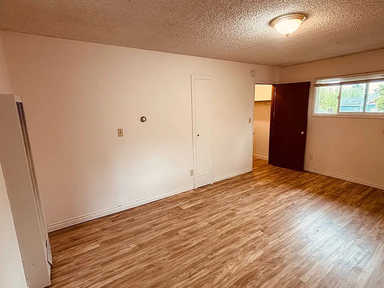 Buchanan-4 plex — Photo 4