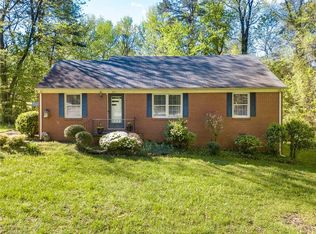 2821 Kilbourne Dr, Greensboro, NC 27407