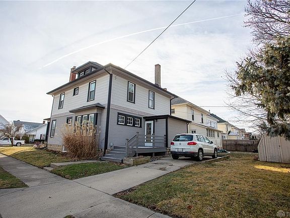 4th image of 900 W North St