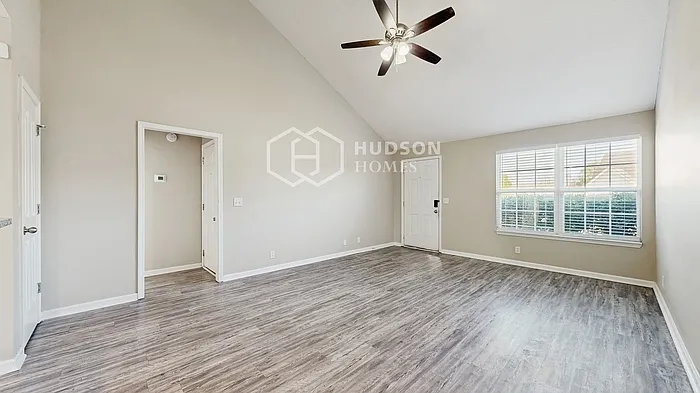 3111 Wellington Pl — Photo 4
