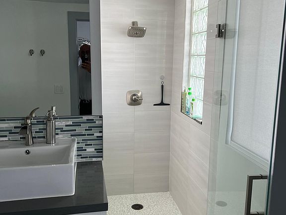 3rd image of 4201 Collins Ave APT 1102