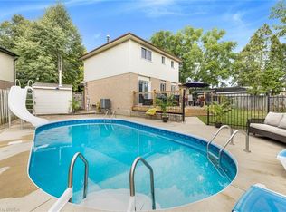 37 Rose Ct, Brant, ON N3L 3T9