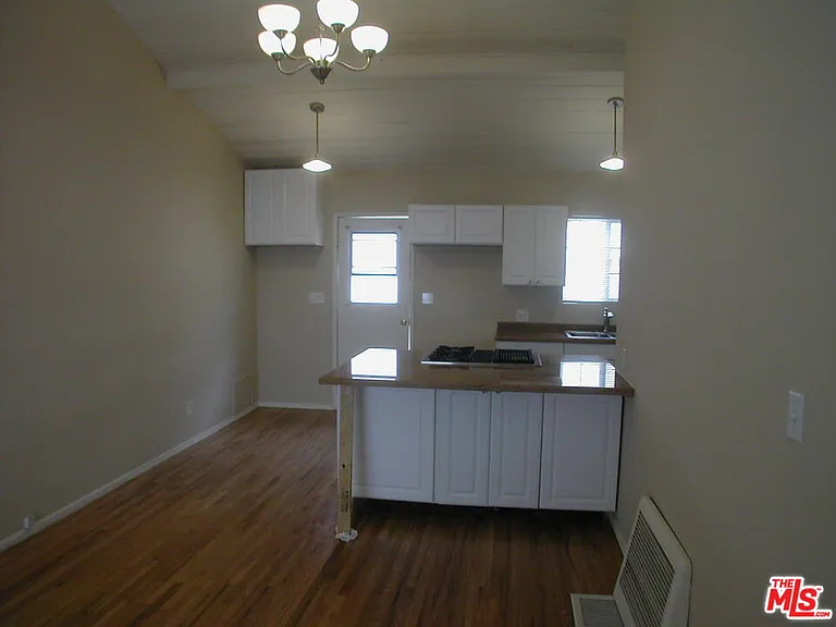 1227 Franklin St #B — Photo 12