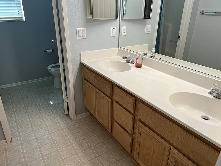 3627 E Avenue H10 — Photo 17