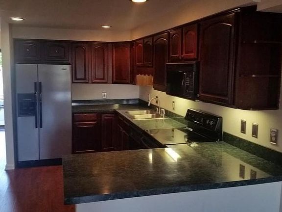 2nd image of 302 Olympia Dr
