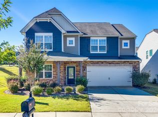 13028 Sagamore Hill Dr, Charlotte, NC 28273
