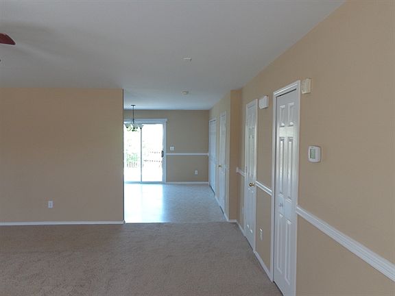 3rd image of 1910 Slumber Oaks Ct