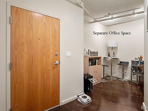 5th image of 915 Olive St APT 1203