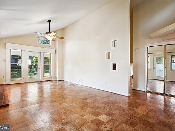 5th image of 8509 Cyrus Pl