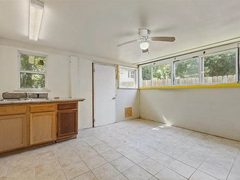 8619 Bridge Park Dr — Photo 30