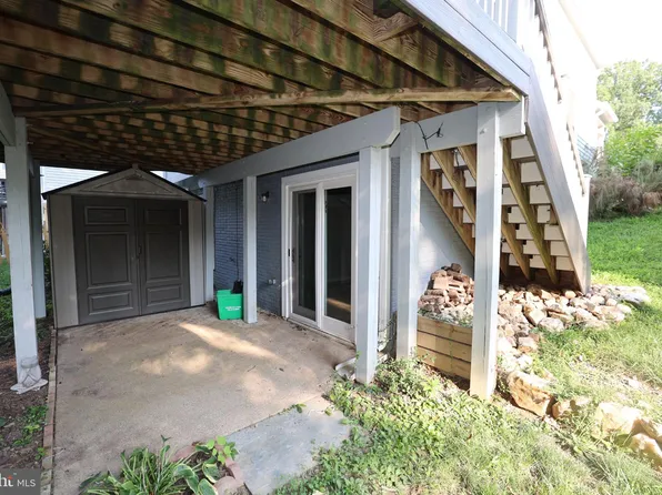 3094 Fennegan Ct, Woodbridge, VA 22192