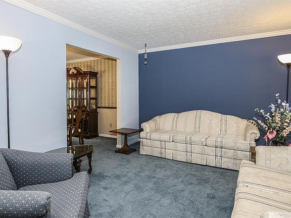 4th image of 903 Sarbrook Dr