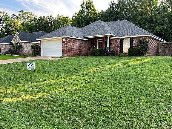 4th image of 329 Willow Bay Dr