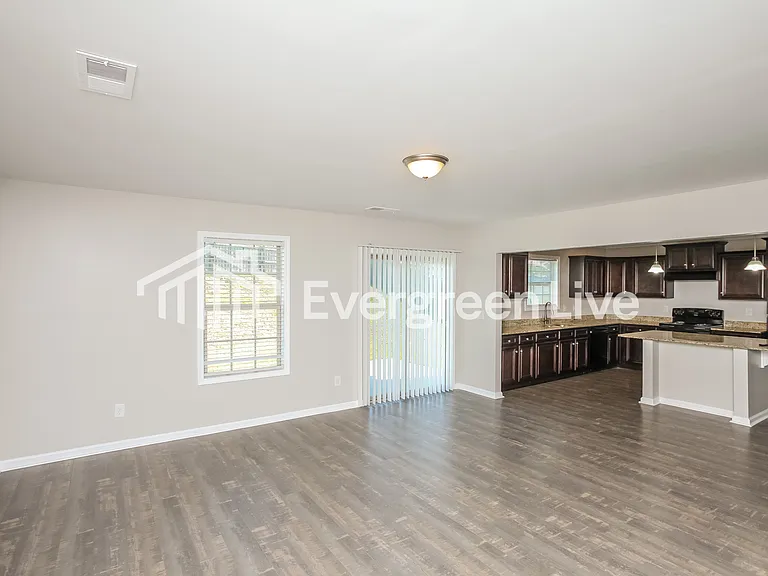 417 Riglaw Cir — Photo 3