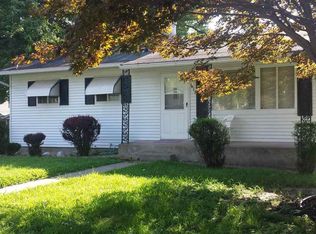 615 N 27th St, Quincy, IL 62301