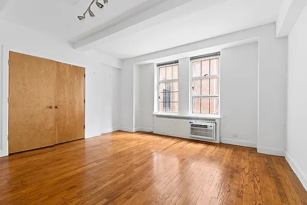 Rented by Douglas Elliman | media 20